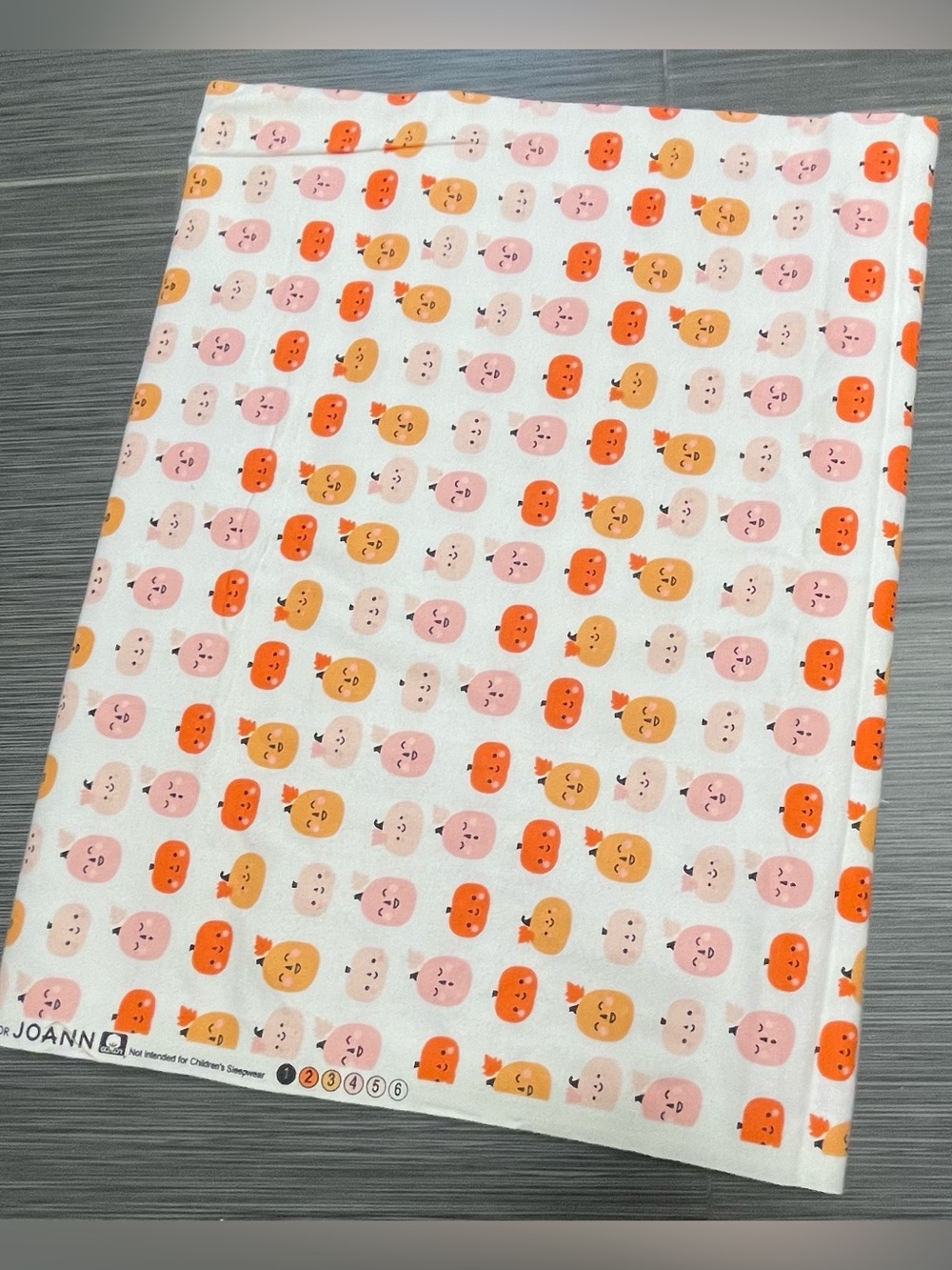 Super Snuggle soft cotton Flannel YARDS Halloween carved CUTE pumpkins  fabric
